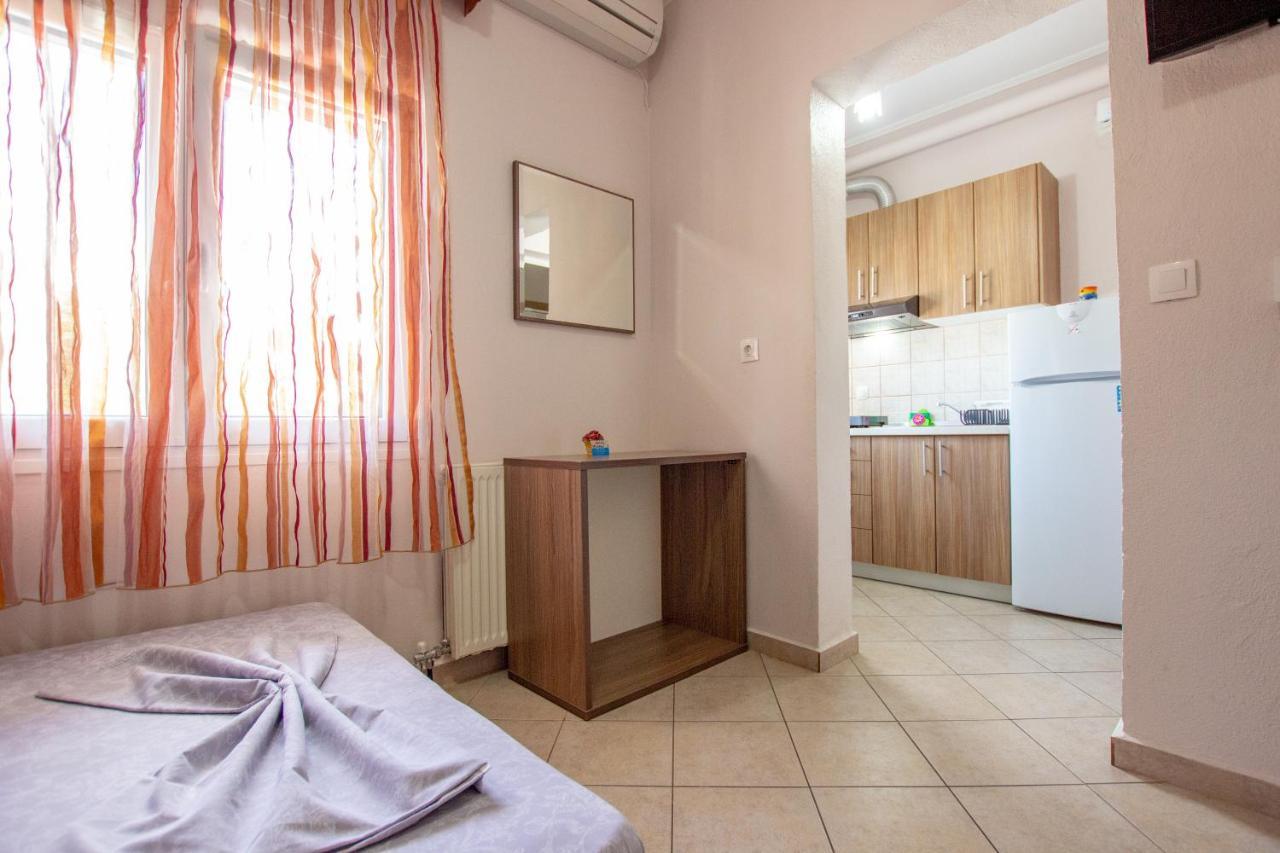 Vordos Rooms&Apartments Vrasná Buitenkant foto
